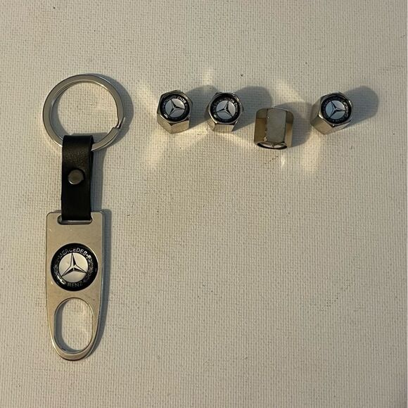 Mercedes Benz metal keychain & valve Stem caps in Silver NWT - Picture 1 of 4